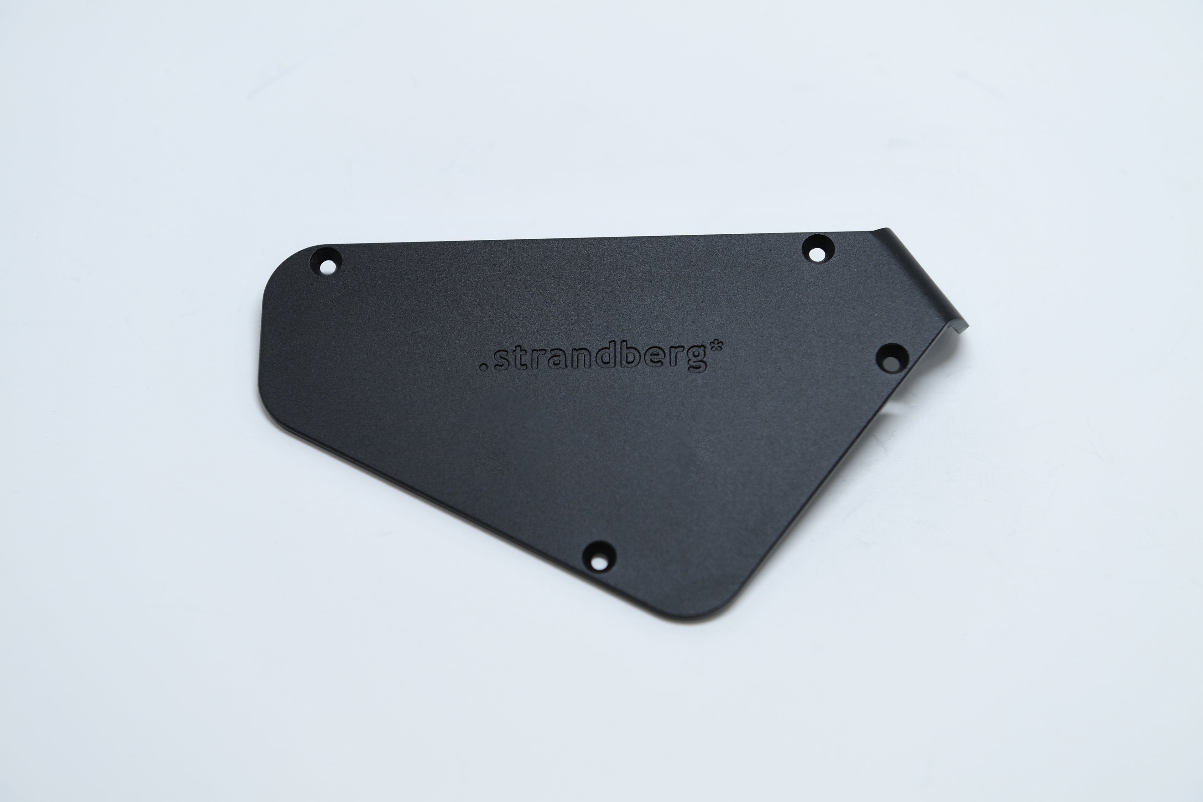 -Black- .strandberg* Backpanel